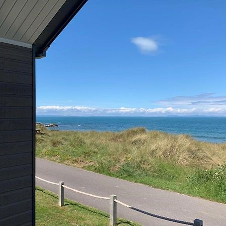 Beach Front Lodge Hopeman Екстер'єр фото