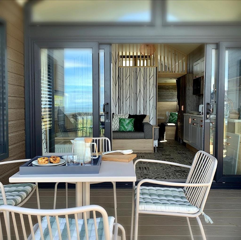 Beach Front Lodge Hopeman Екстер'єр фото